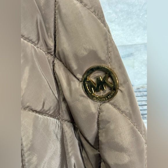 Michael Kors Women's Quilted Belted Coat Anorak Truffle SZ-M - Picture 8 of 12